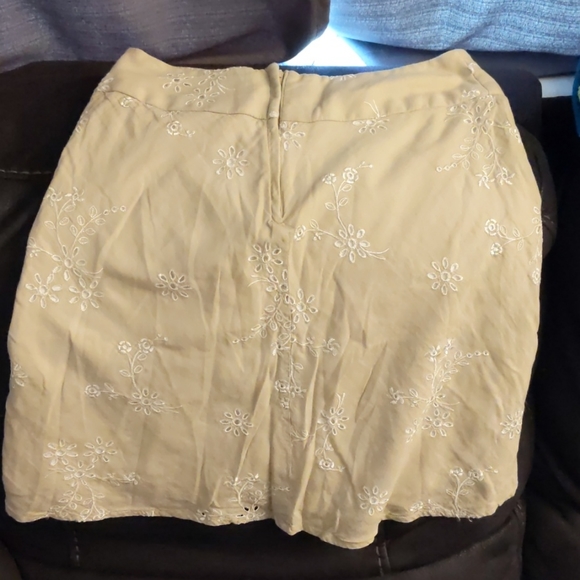 Tan Pencil Skirt - Picture 3 of 3